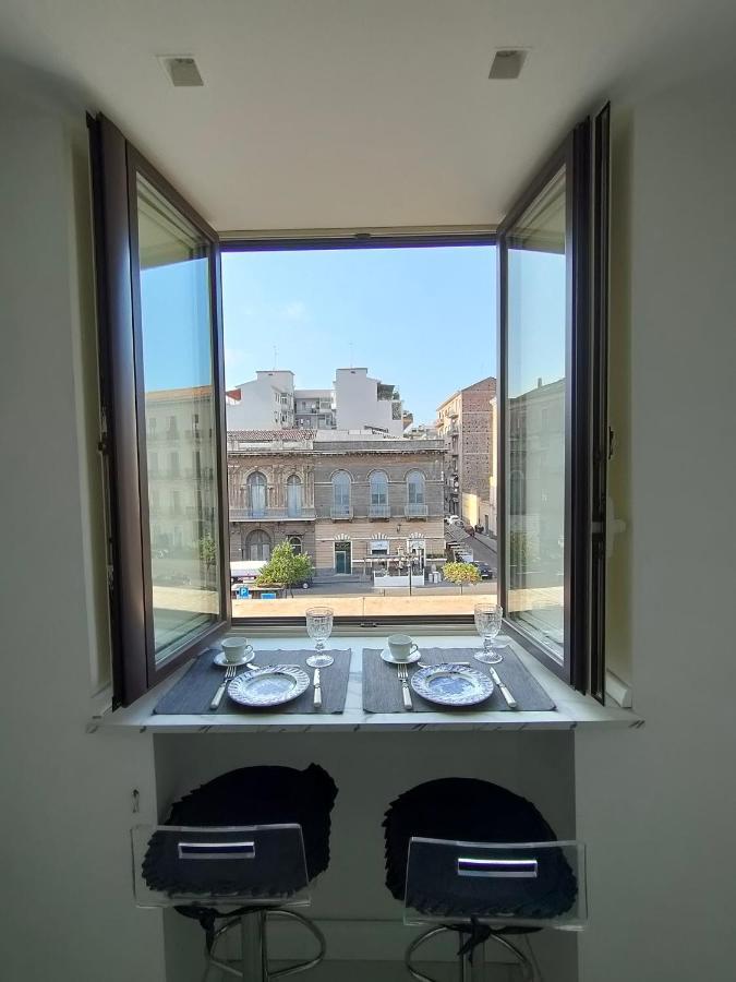Appartement Finestre In Piazza à Catane Extérieur photo