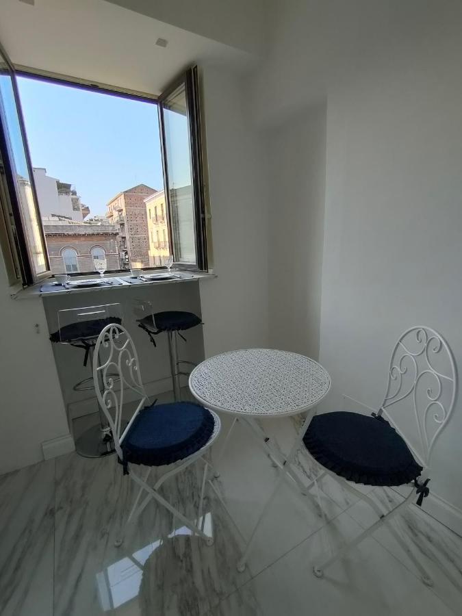 Appartement Finestre In Piazza à Catane Extérieur photo