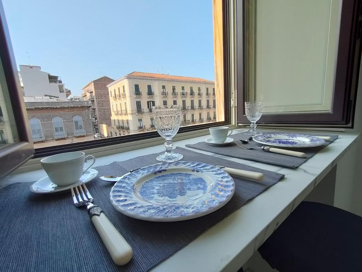 Appartement Finestre In Piazza à Catane Extérieur photo